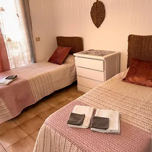 Castle 411 , Los Cristianos (Tenerife) Spain